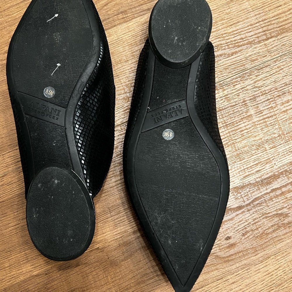 Super Comfortable Flats - image 5